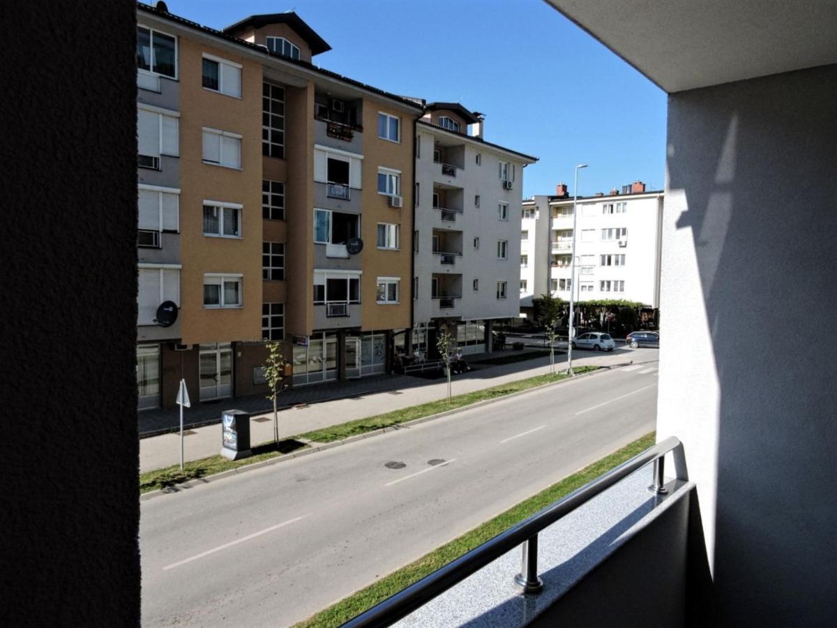 Apartman Lux S&V 1 Lukavica Istocno Sarajevo Hilandarska Centar Apartment Exterior photo